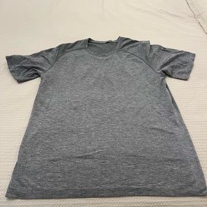 Lululemon Metal Vent T-shirt